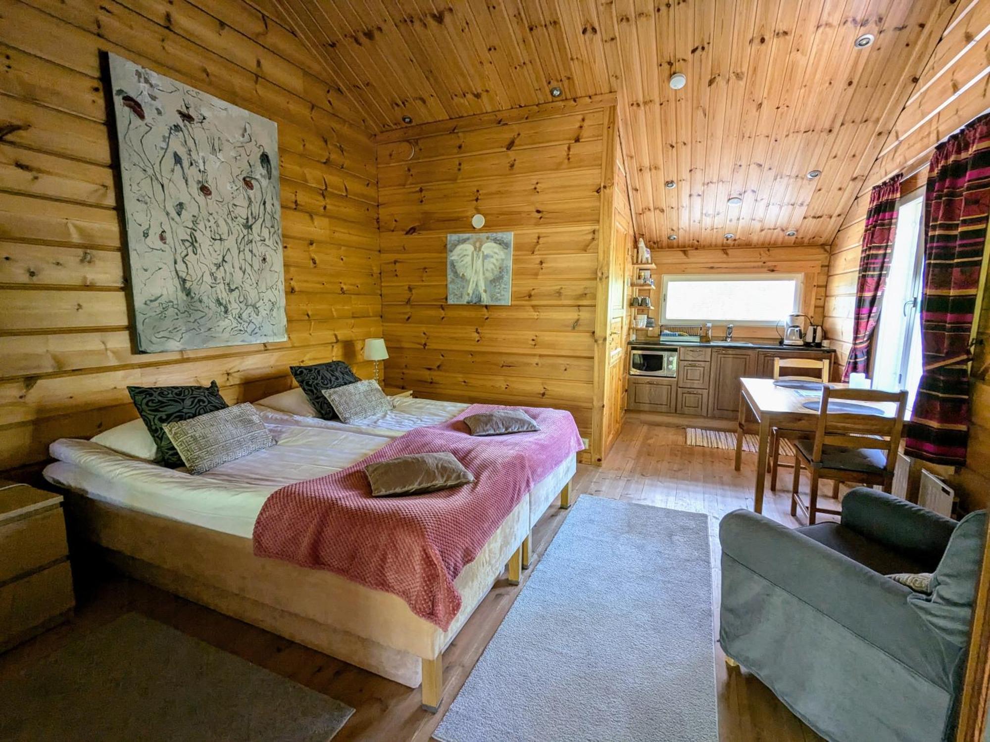 Santa'S Little Village - Hotel Uitonniemi Кемиярви Экстерьер фото